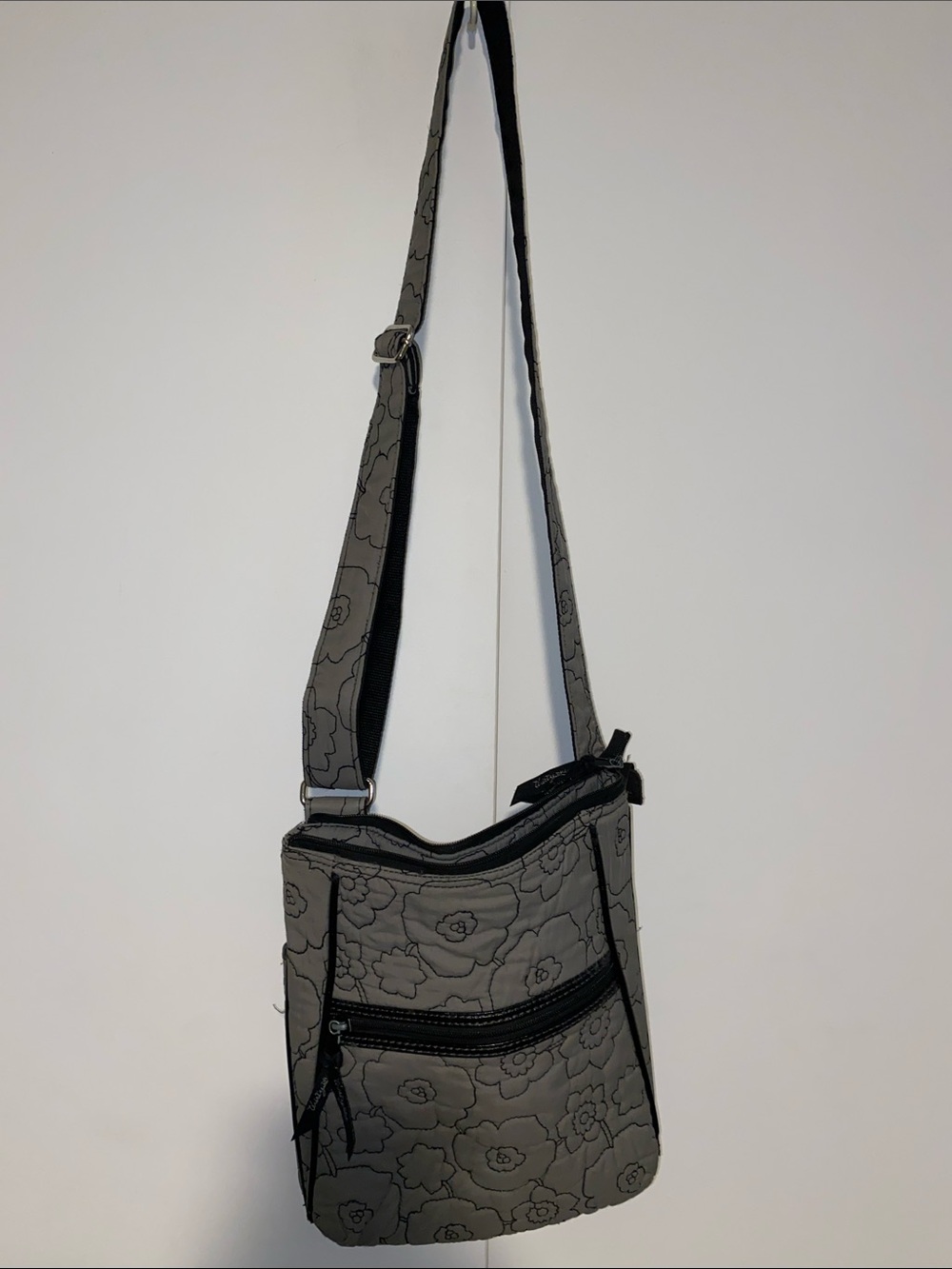 thirty-one Gray Floral Crossbody Purse with Adjustable Strap